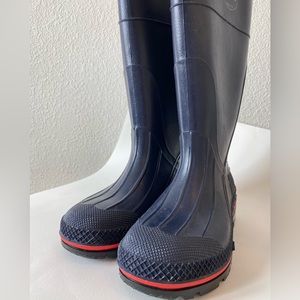 Rain, work, muck boots unisex boys or girls size 5